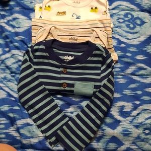 Long sleeve baby onesie